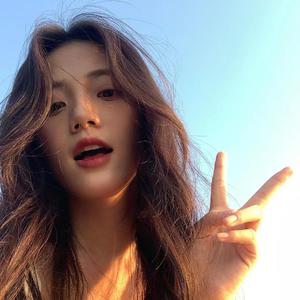 女学生洗澡自慰www网站
